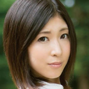 秋川悠里秋川悠里